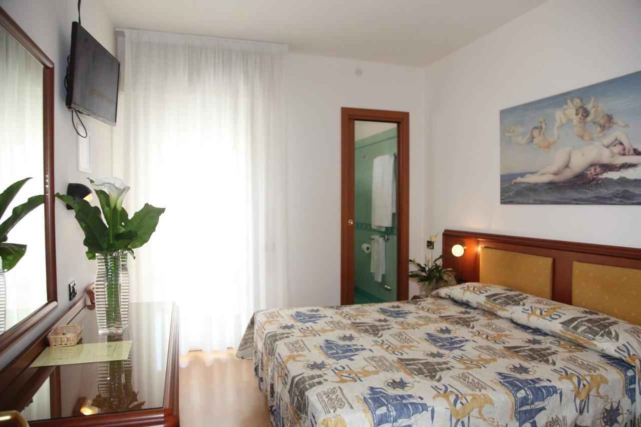 Hotel Gran Venere Beach 3 Superior Bibione Exterior photo