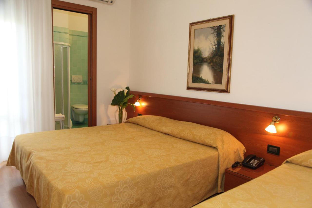 Hotel Gran Venere Beach 3 Superior Bibione Exterior photo