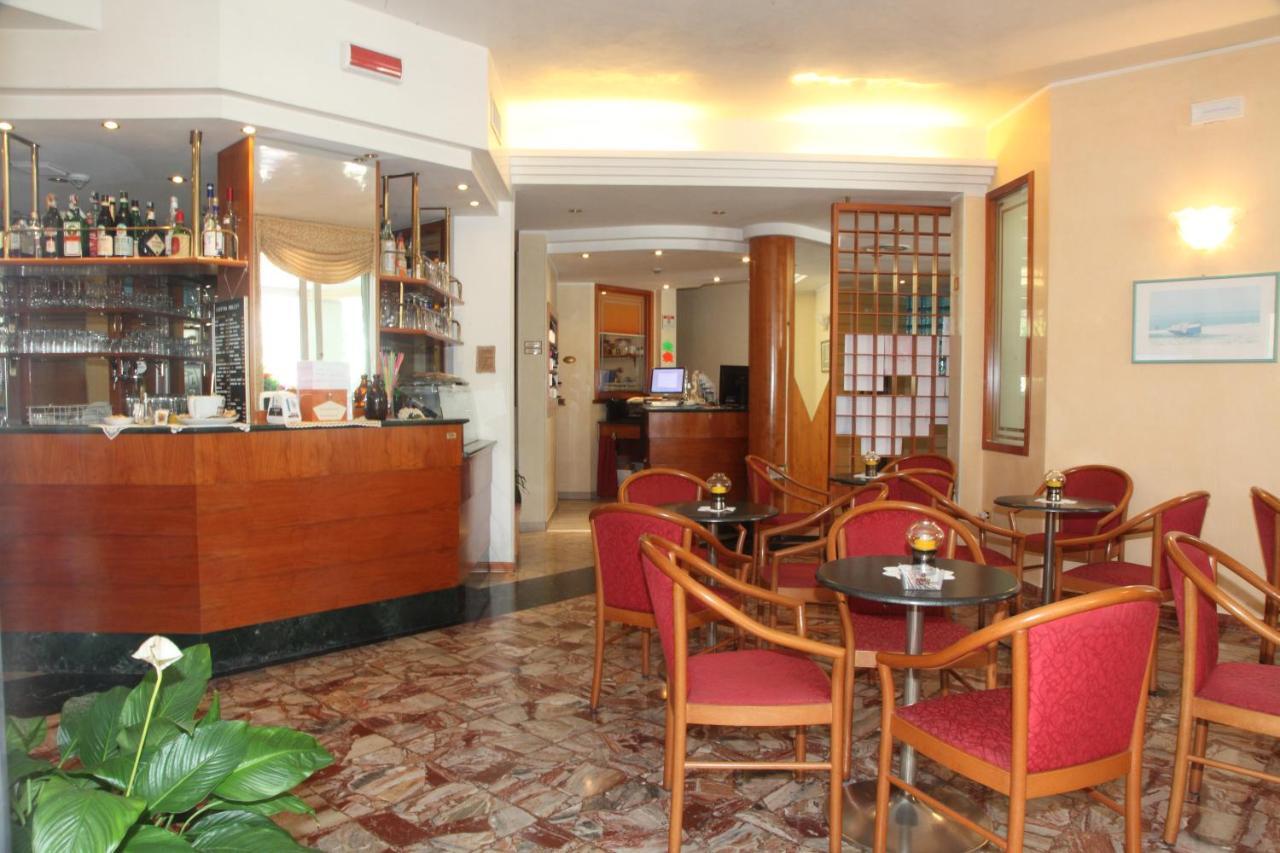 Hotel Gran Venere Beach 3 Superior Bibione Exterior photo