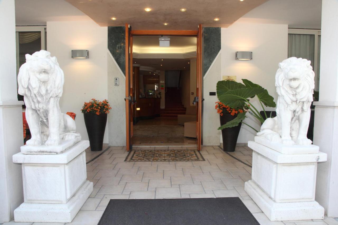 Hotel Gran Venere Beach 3 Superior Bibione Exterior photo