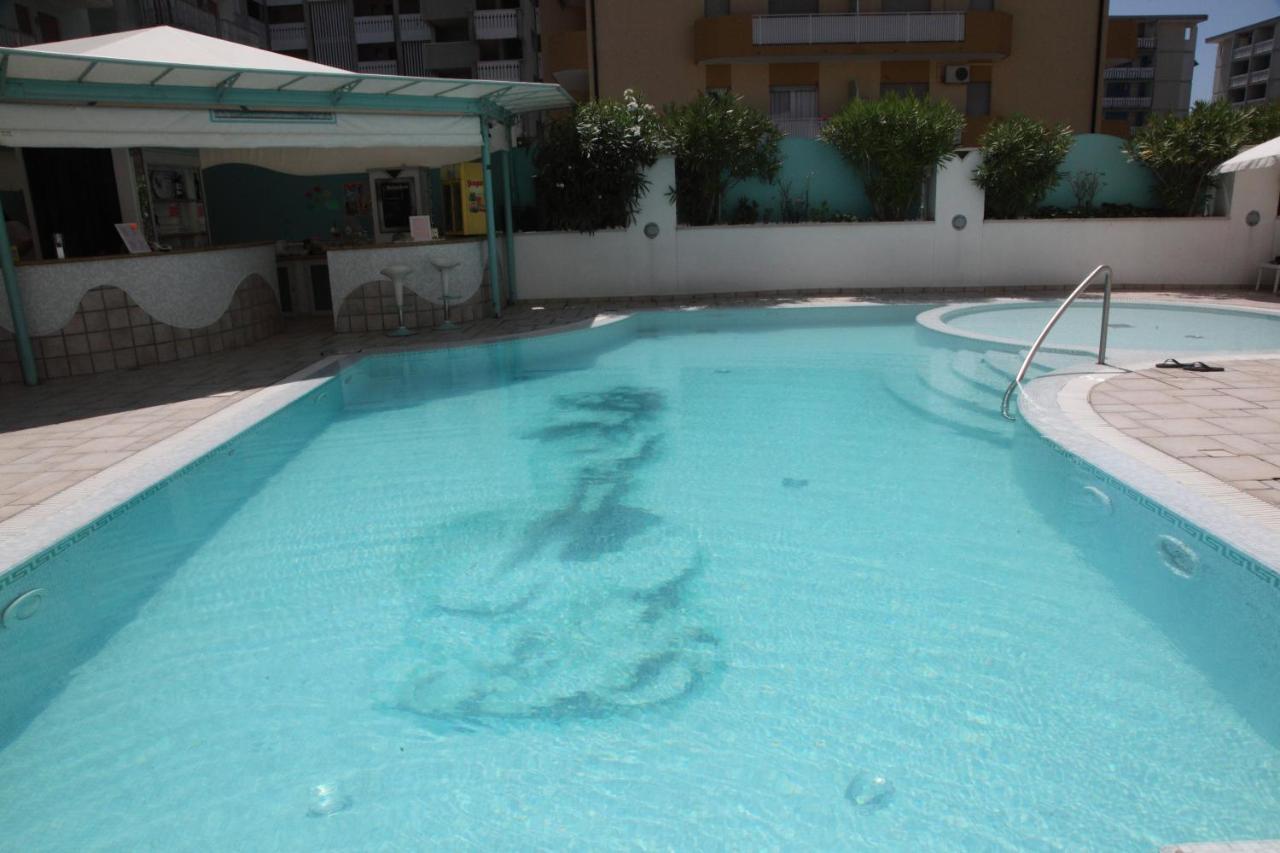 Hotel Gran Venere Beach 3 Superior Bibione Exterior photo